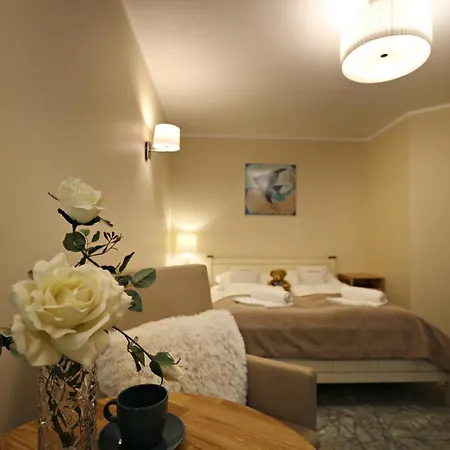 Czarli مينززدرويه