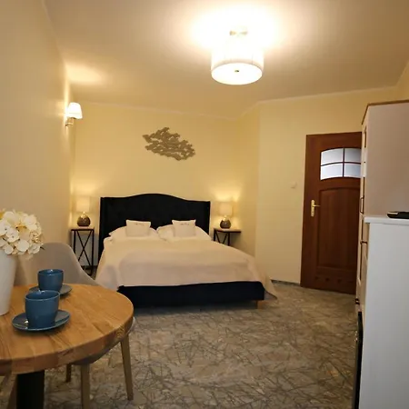 Czarli * مينززدرويه